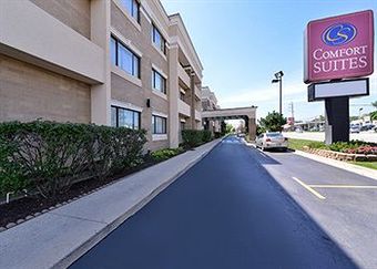 Hotel Comfort Suites Chicago - Oakbrook Terrace