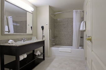 Hotel Country Inn & Suites Of Traverse City