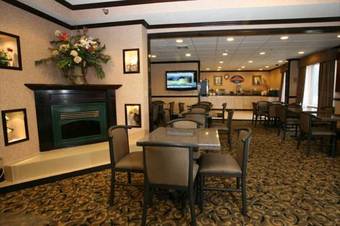 Hotel Baymont By Wyndham Hattiesburg