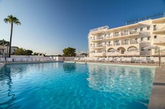 Hotel Barcel� Ponent Beach