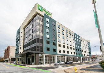 Holiday Inn Hotel & Suites Chattanooga