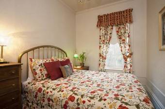 Bishop Victorian Hotel