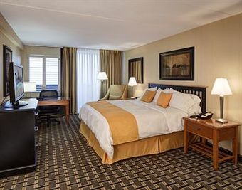 Radisson Hotel Milwaukee West