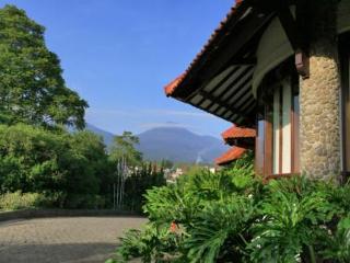 Hotel Grage Sangkan & Spa