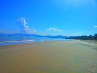 Posada Turublien Long Beach Inn And Beach Bar