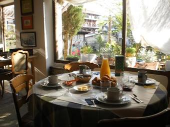 Larraenea Bed And Breakfast