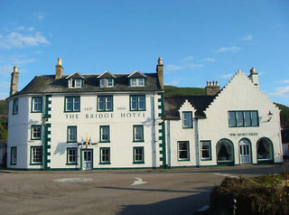 Bridge Hotel (.)