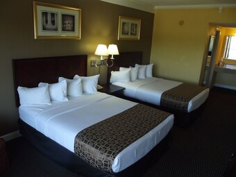 Magnuson Hotel Convention Center