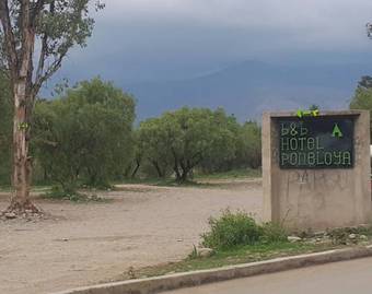 Bed & Breakfast Poneloya