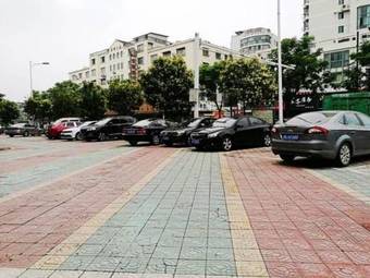 Hotel Jinjiang Inn Select Yancheng Dongtai Gulou Road Pedestrian Street
