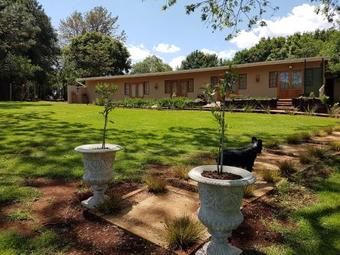 Lodge Clydesdale On Lions River