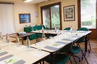 Hotel Campanile Fougeres