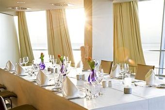 Atlantic Hotel Sail City