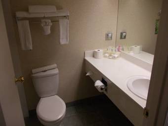 Hotel Rocky Inn Express