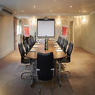 Hotel Edgwarebury Corus