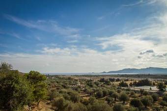 Haraki Hill & Sea View Apartments