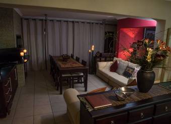 Hostal Le Gallerie Luxury Accommodation