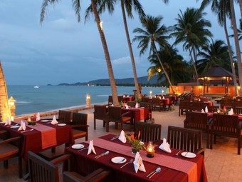 Hotel Kanok Buri Resort & Spa