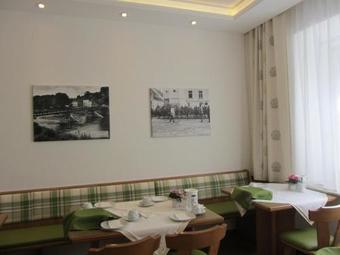 Hostal B&B G�stehaus Ferk