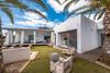 Villa White Pearl Binibeca - Lujo Moderno En Binibeca Para 9 Pax