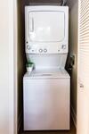 Park Plaza Apartment #876088 Apts
