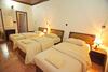 Hostal Kuri Beach View Inn