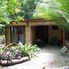 Hostal Dolphin Bay Divers Retreat