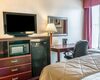 Hotel Clarion Inn & Suites Airport