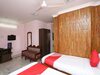 Hotel Oyo 11715 Mcc Guest House