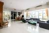 Hotel Oyo 452 Purada Mansion