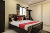 Hotel Oyo 28089 Uk Service Apartment