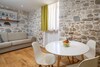 Apartamentos Awesome Stone House