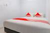 Hostal Oyo 2636 Paulus Residence