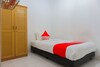 Hostal Oyo 2636 Paulus Residence