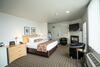 Hotel South Pier Inn
