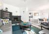 Cabopino Apartment Sleeps 6 Pool Air Con Wifi