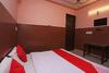 Oyo 35450 Bombay Central Hotel