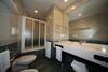 Mokinba Hotels King