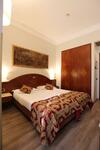 Mokinba Hotels King