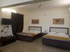 Hostal Maharaja Family Guest House