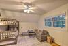 Beautiful Hendersonville Cabin With Mtn Views!
