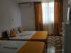 Hostal Vila Yza