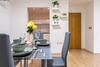 Riley House Spacious City Apartment