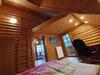 Cosy Spacious Wooden Chalet Na Hrib