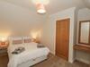 4b Waltham Road