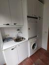 Fant�stica Vivienda Con Amplio Jard�n Y Piscina