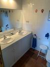 Fant�stica Vivienda Con Amplio Jard�n Y Piscina
