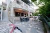 The Sea House Apartments