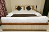 Hotel Alwoodland Residency